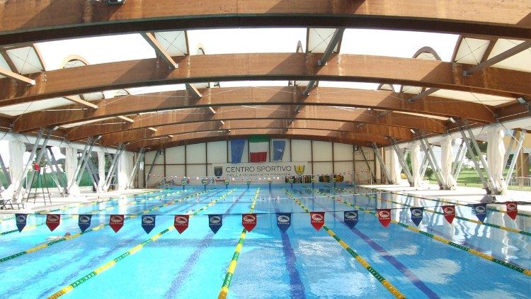 Il Centro sportivo Fiamme Gialle a Sabaudia mette a disposizione un week end di allenamenti di canoa e canottaggio