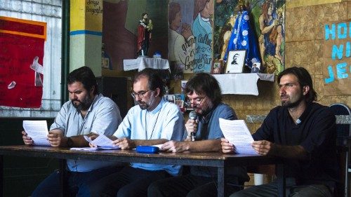 Curas Villeros piden al Estado que dé ambulancias a los barrios populares