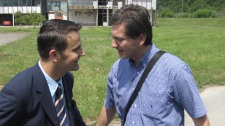 Hasan Nuhanovic (a destra)