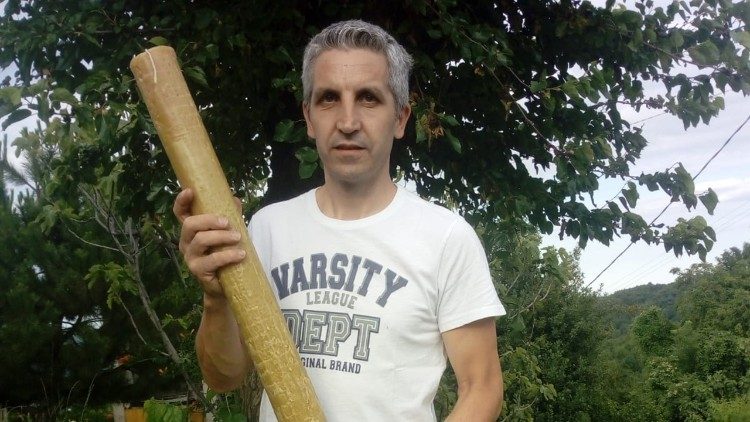 A vela para este ano feita com a cera dos apicultores de Recoaro