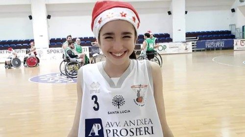 Sara: il sorriso, il pallone e la carrozzina. "I limiti non ci sono, te li dai solo tu"