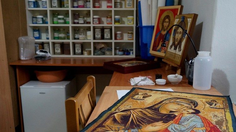 Ikonų dirbtuvė Kretingos pranciškonų vienuolyne