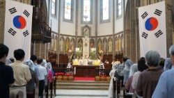 2020.08.13-Myeongdong-Cathedral-Seoul.jpg