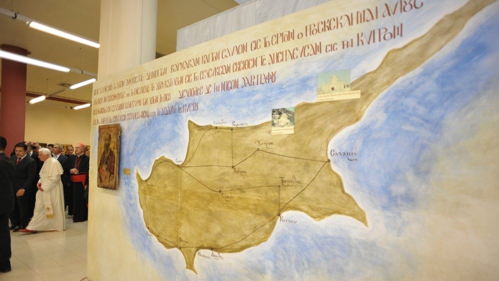 Ilustračná snímka z návštevy Benedikta XVI. na Cypre v roku 2010