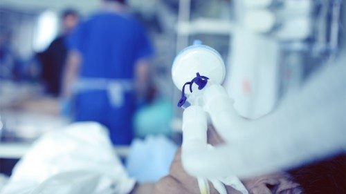 Uruguay, eutanasia: Iglesia exhorta a apostar por una cultura del amor