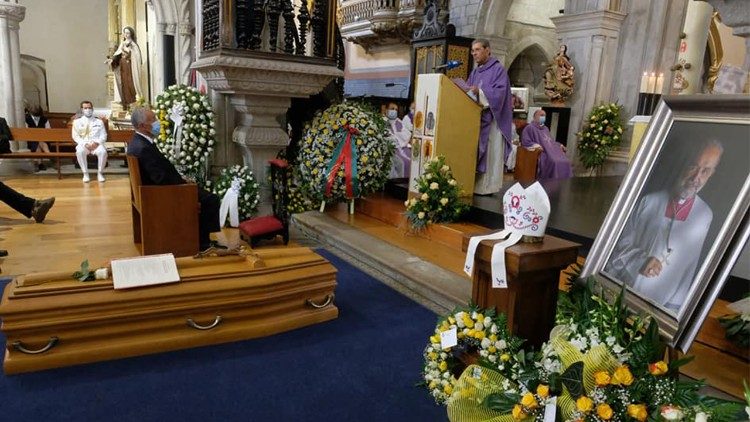 Exéquias de D. Anacleto Oliveira, Bispo de Viana do Castelo (Portugal) 