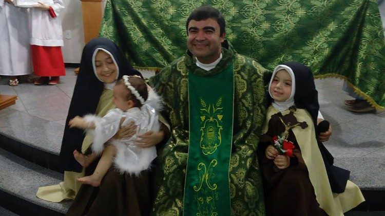 A devoção a Santa Teresinha  na Comunidade de Aperibé