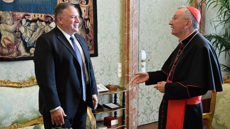 Kard. Parolin po spotkaniach z Pompeo: cel ten sam, różne metody