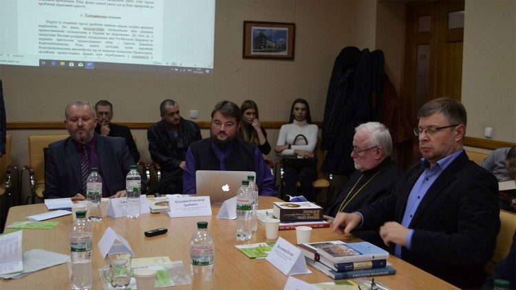 Nel 2019 confronti intorno ad un tavolo