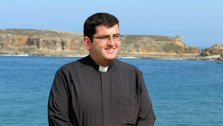 Padre Ricardo Figueiredo