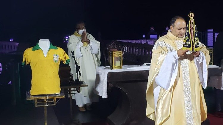 Missa de Ação de Graças no Cristo Redentor - Padre Omar