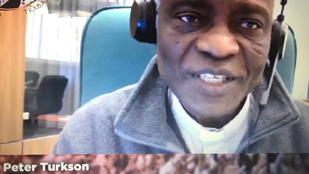 Il cardinale Turkson conclude l'incontro online dei movimenti popolari