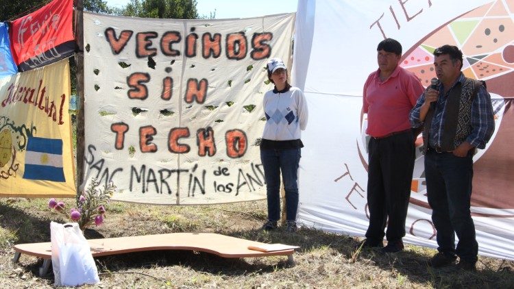 Momenti del pellegrinaggio dei movimenti popolari  a Temuco, in Cile, durante il viaggio di Papa Francesco