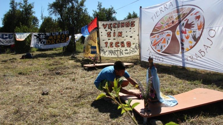 Momenti del pellegrinaggio dei movimenti popolari  a Temuco, in Cile, durante il viaggio di Papa Francesco