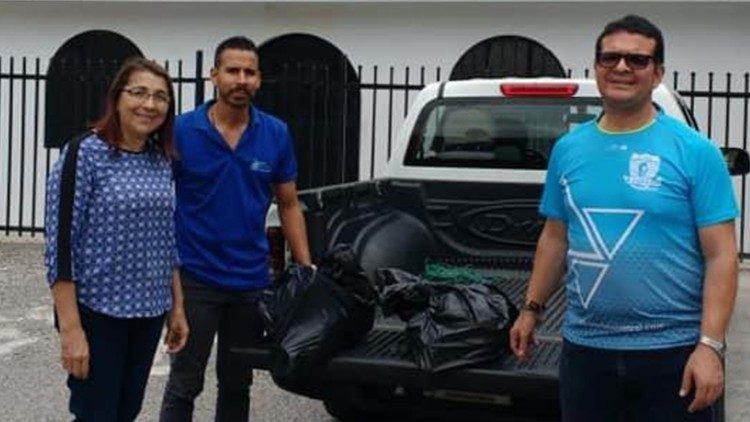 2020.10.26 Distribución de alimentos  a familias afectadas por la pandemia