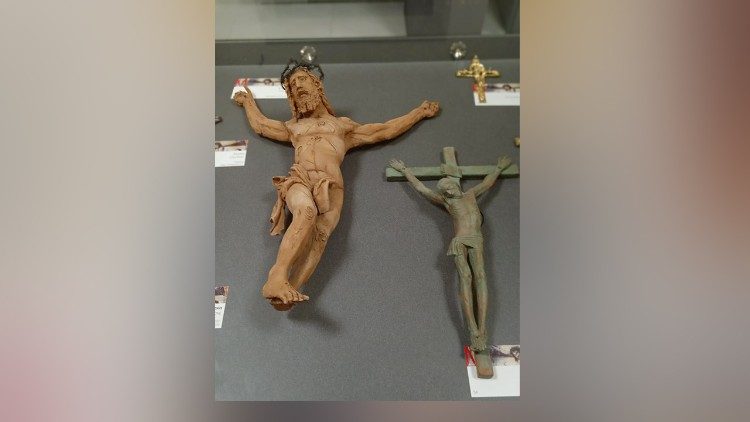 Works displayed in the International Crucifix Museum of Caltagirone