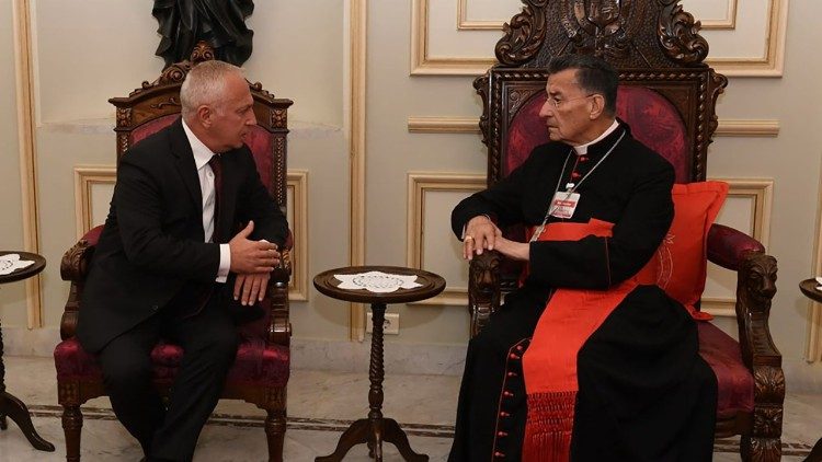 Kard. Raï i Papież apelują o zażegnanie kryzysu w Libanie 