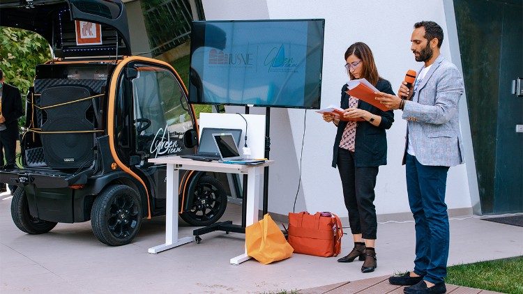 Los docentes Bonotto y Gottardo