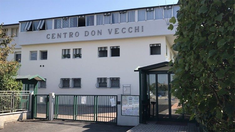 Il Centro "don Vecchi 2" , dove don Armando Trevisiol risiede dal 2006 con altri 150 anziani