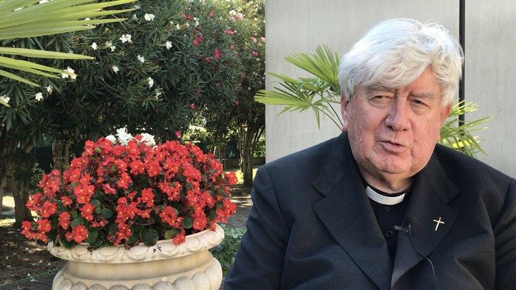 Don Armando Trevisiol, nel giardino del Don Vecchi 2 dove risiede, durante l'intervista