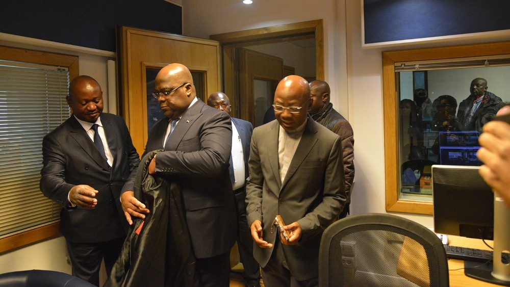 Visite du Président de la RD Congo, Félix Tshisekedi, à Radio Vatican pour une interview avec le P. Jean-Pierre Bodjoko, SJ