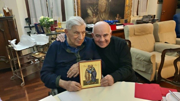 Don Pigi insieme con Don Fenech