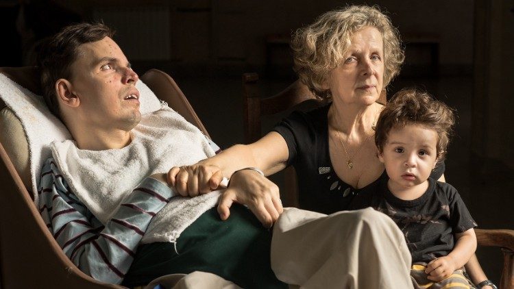 Él es Alejandro. A pesar de que el pronóstico médico era que no superaría los 3, ya ha cumplido 41 años. Foto gentileza de Pablo Werner