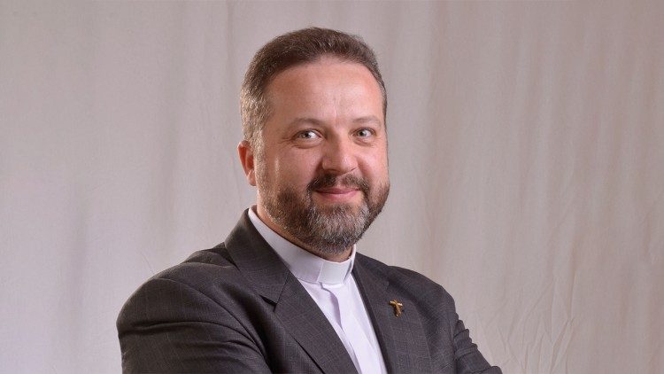 Отець Андрій Нагірняк