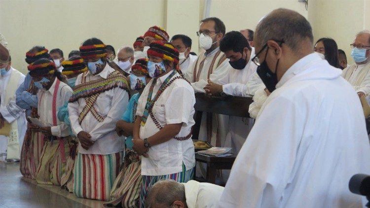 Ordenación de Monseñor Aristín