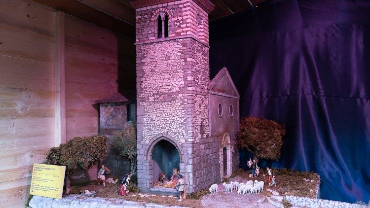 Некоторые из вертепов, выставленных на площади Св. Петра в Ватикане