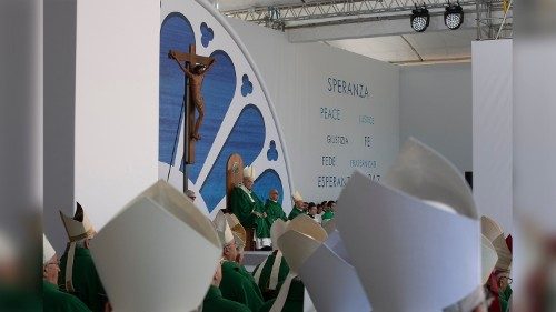 Francesco: nel Mediterraneo Stati e continenti non si ignorino 