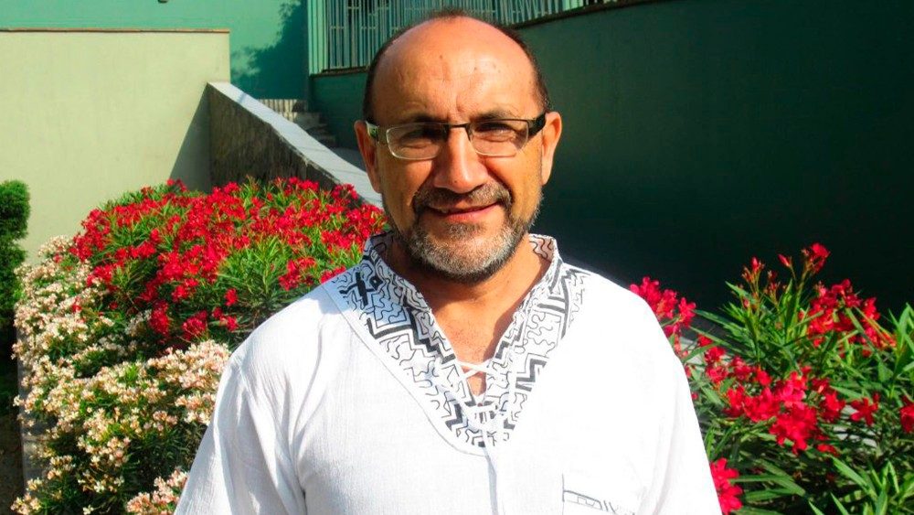 Monseñor Miguel Fuertes, Administrador Diocesano del Vicariato Apostólico de Iquitos y promotos de la iniciativa.