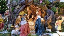 Il-presepe-tradizionale-della-parrocchia-Tomiselj-presentato-da-Joze-Potrpin-3.jpg