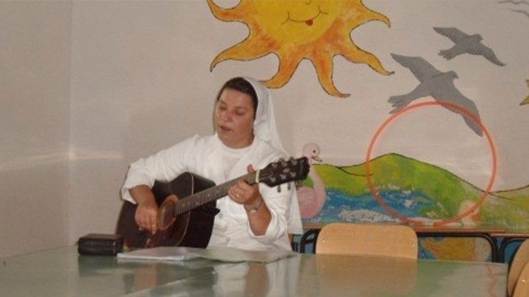 Suor Tone anima l'attività dei ragazzi di Torovice