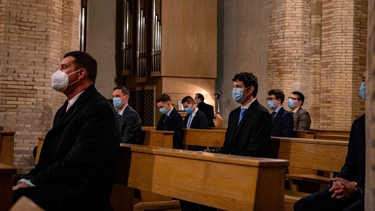 An dem Gottesdienst nahmen ein Großteil der Gardisten teil