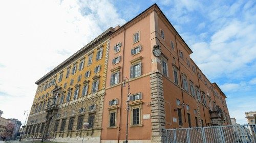 Heiliger Stuhl: Segnung homosexueller Paare nicht möglich