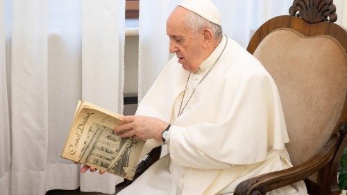 Pope Francis speaks with Catholic News Service about US Church, journey to Iraq