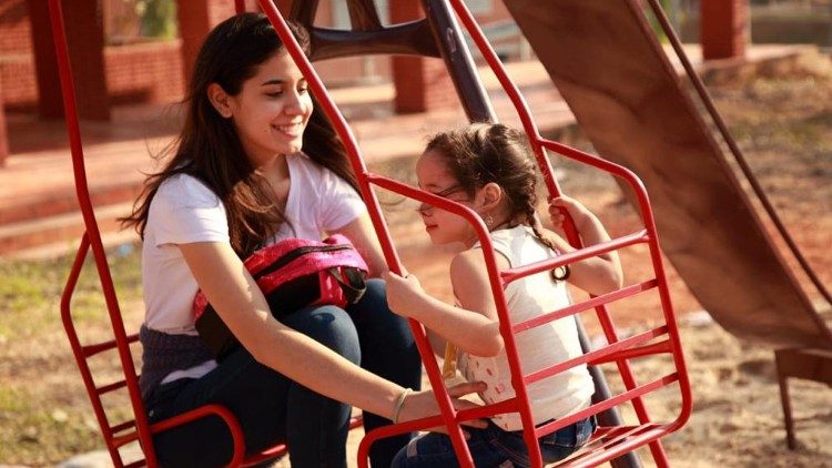 Dar herramientas que les permitan integrarse a la sociedad