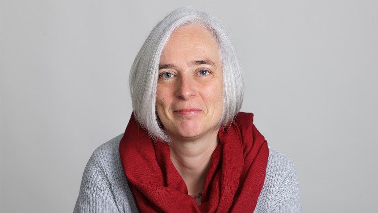 Corinna Broeckmann, Myanmar-Länderreferentin des Hilfswerks Misereor