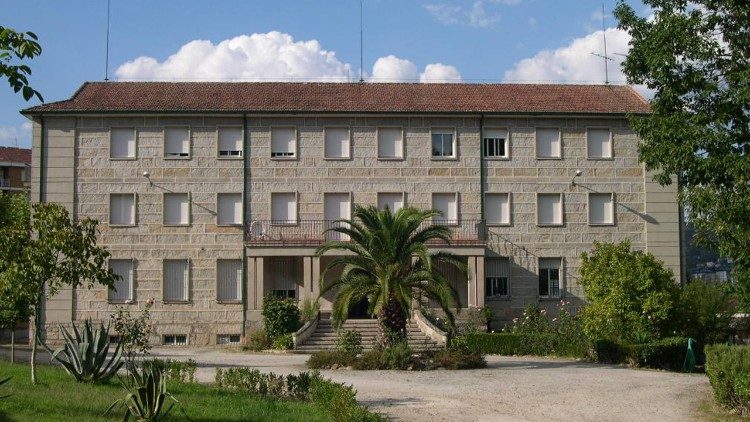 Próximamente la Casa de Ejercicios de la Diócesis de Ourense contará con autoconsumo fotovoltaico.  