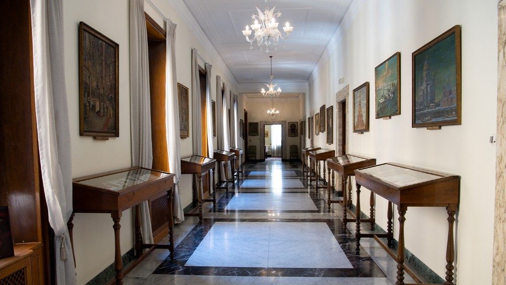 圣座东方教会部大楼内走廊