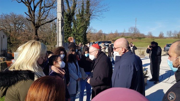 Il Card. Parolin con i giovani di Rondine