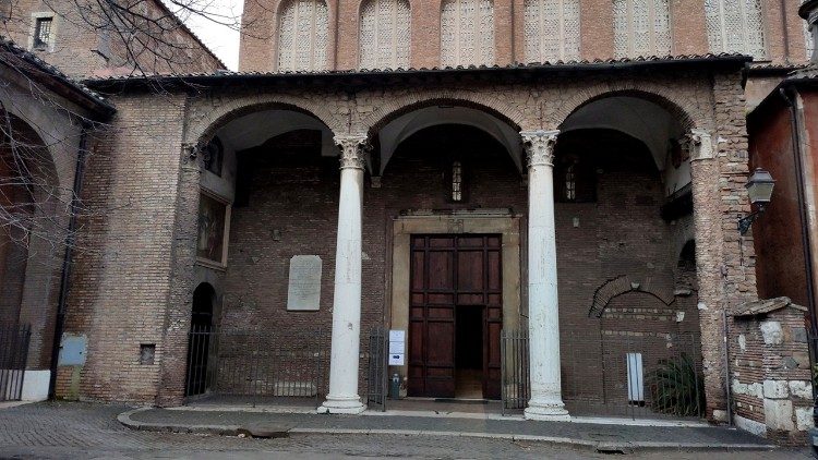 Facciata della basilica di Santa Sabina (foto MMM)