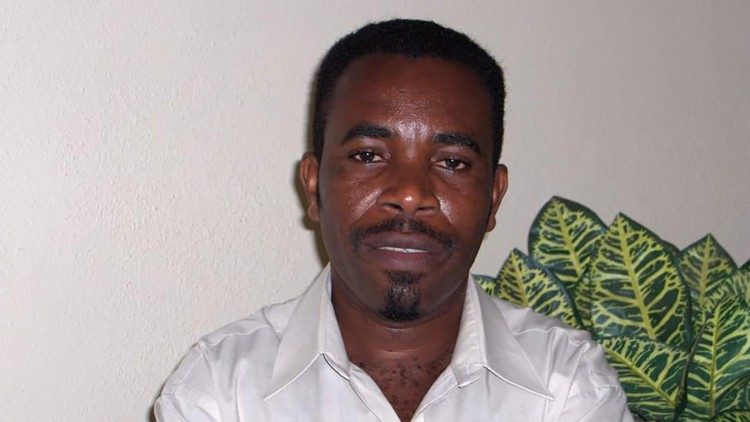 Padre Jacinto Pio Wacussanga, Missão de S. António dos Gambos, Huíla, Angola