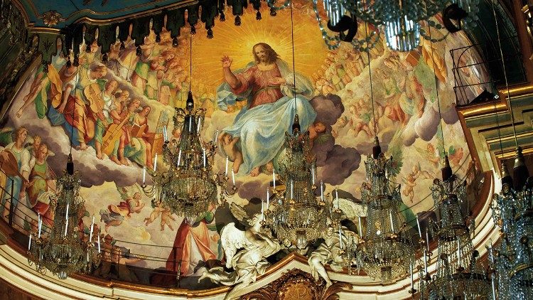 L'affresco del Tiepolo nel catino absidale (© Janusz Rosikon/Rosikon Press/ Le Chiese Stazionali di Roma)
