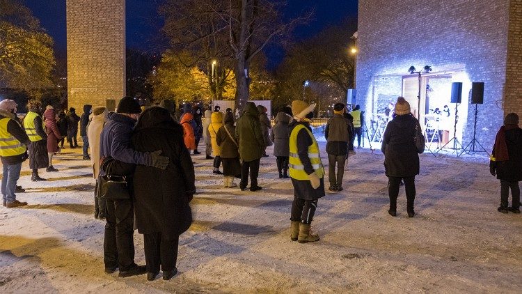 Celebración de la misa del Miércoles de Ceniza. Trondheim, Noruega