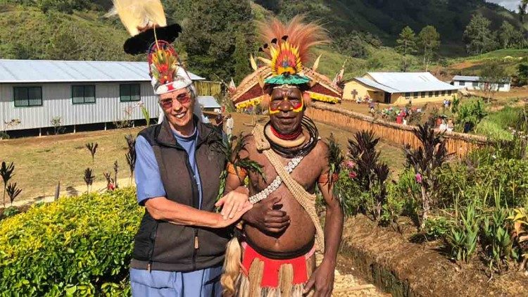 Schwester Lorena (links) wird von der Lokalbevölkerung respektiert und geachtet