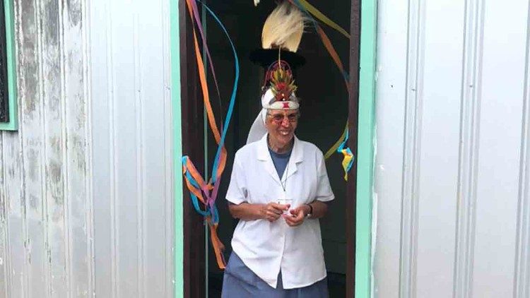 Die Schweizer Missionarin Schwester Lorena Jenal setzt sich in Papua Neuguinea gegen Hexenverfolgung ein