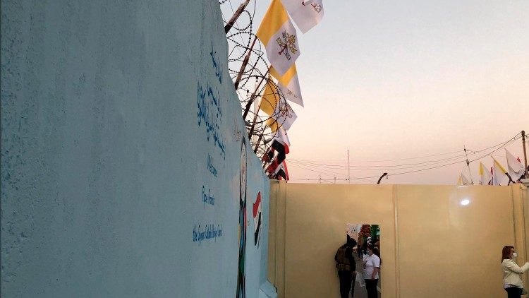 السيدة شهرزاد هوشمند تحدثنا عن أهمية اللقاء بين البابا وآية الله السيد السيستاني