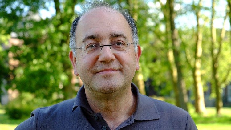 Прафесар Луіджына Бруні